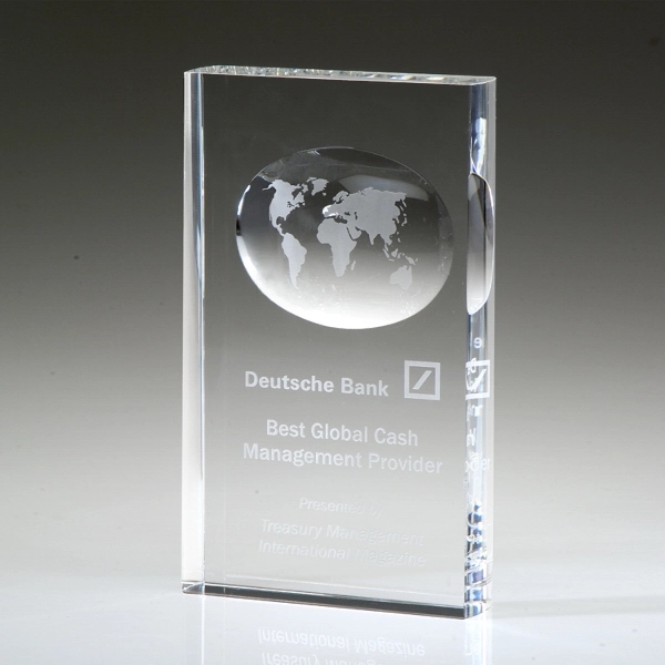 Award-Illusion Globe 8"
