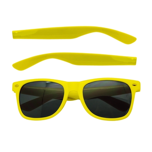 Classic Sunglasses - Image 15
