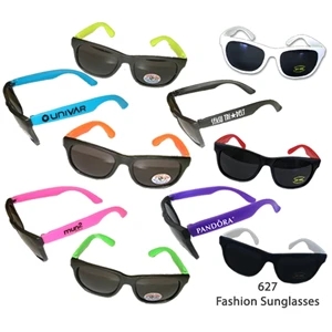 Classic Fashion Sunglasses With UV Lens