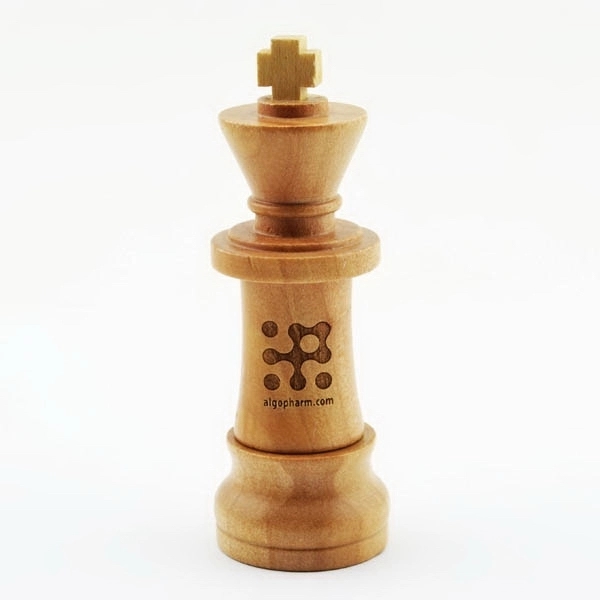 Wooden King Chess piece Shaped USB Flash Drive - Image 1