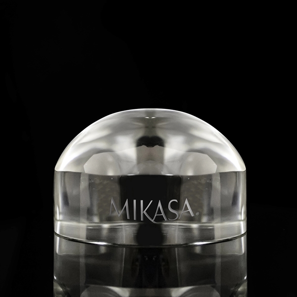 CRYSTAL CLEAR DOME OPTICAL PAPERWEIGHT - Image 1