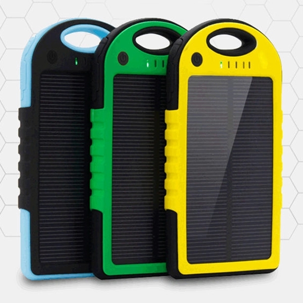 Outdoor solar phone charger with carabiner - Image 1