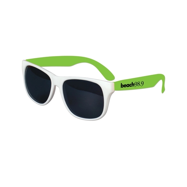 White Frame Classic Sunglasses - Image 4