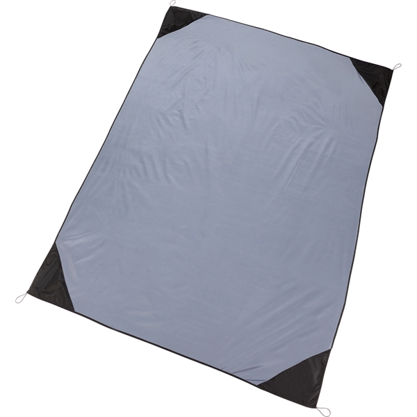 Oversized Lightweight Picnic Blanket with Stakes - Image 3