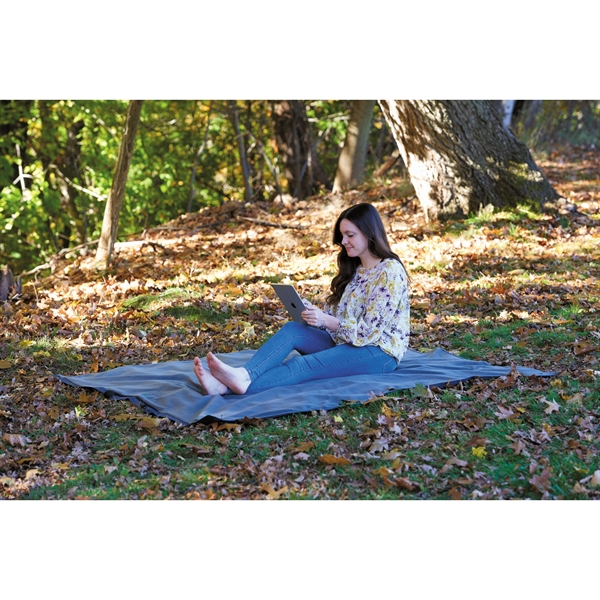 High Sierra® Oversize Picnic Blanket - Image 2