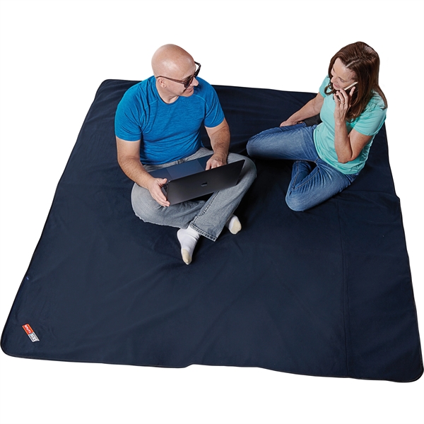 Oversized Waterproof Outdoor Blanket with Pouch - Image 8