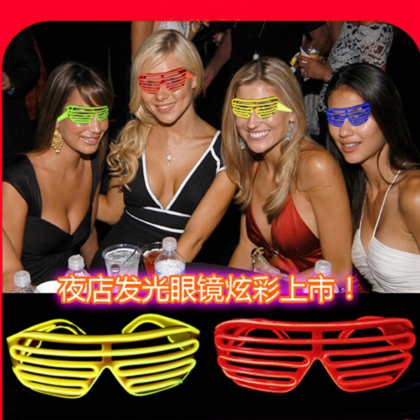 LED Flashing Shutter Glasses - Image 3