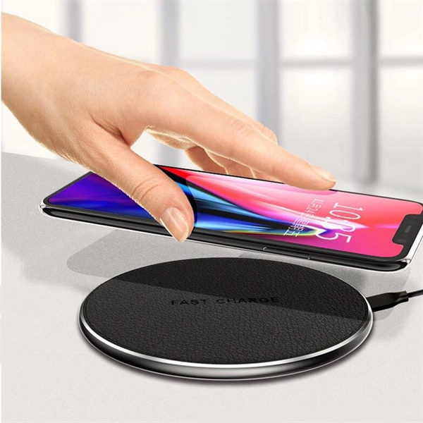 Quality Leather QI Wireless Phone Charger - Image 8