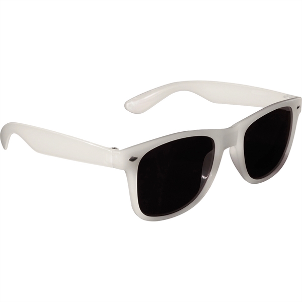 Color Changing Sun Ray Sunglasses - Image 2