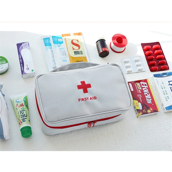 Portable First Aid Bag For Outdoors - Image 2