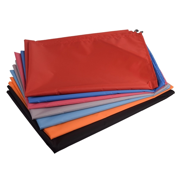 Waterproof  Foldable Picnic Mat With Pouch - Image 4