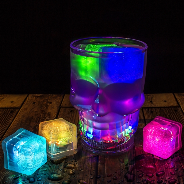14 oz. Flashing LED Lighted Skull Cup - Image 4