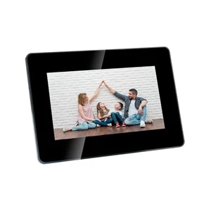 7" LCD Digital Photo Frame with Glossy Finish