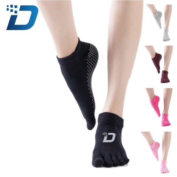 Short Five-toe Yoga Socks - Image 1