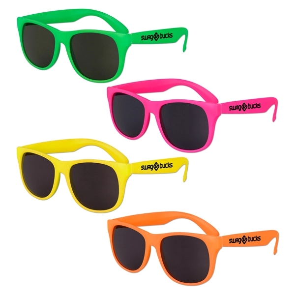 Solid Color Classic Sunglasses - Image 8
