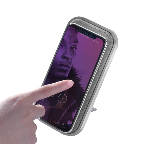 15W Fast Wireless Charger Auto Adjust Best Charging Position - Image 11