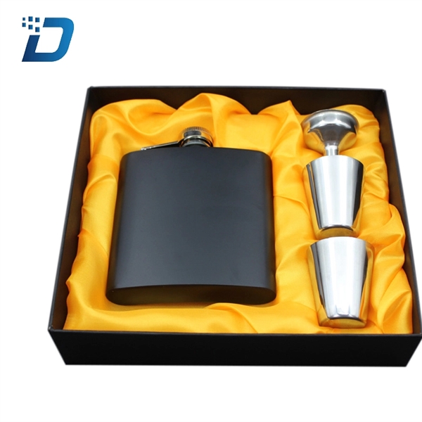 Mens Stainless Steel Hip Flask Set - Image 2