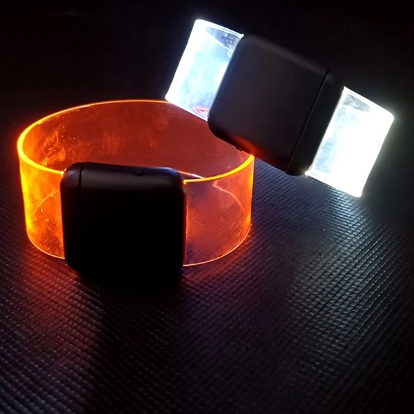Magnetic luminous bracelet - Image 4