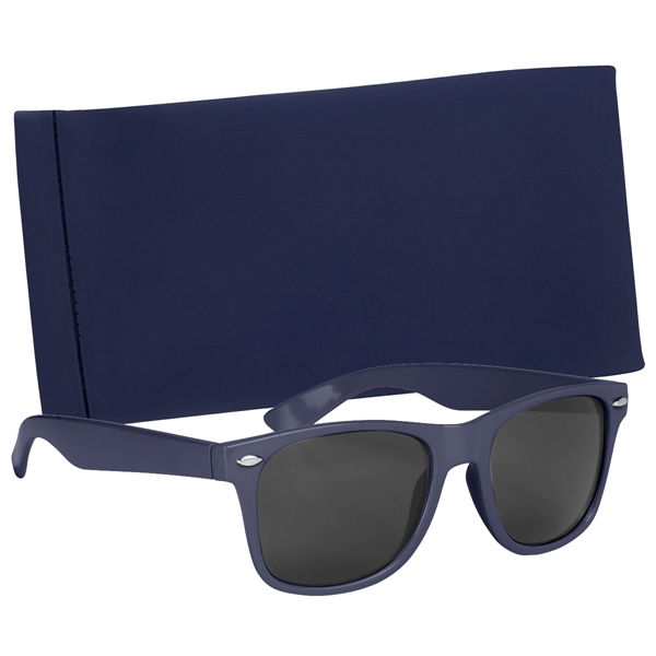 Malibu Sunglasses With Pouch - Image 10