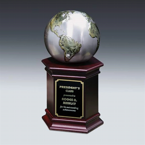 Cast Globe Award - Image 3