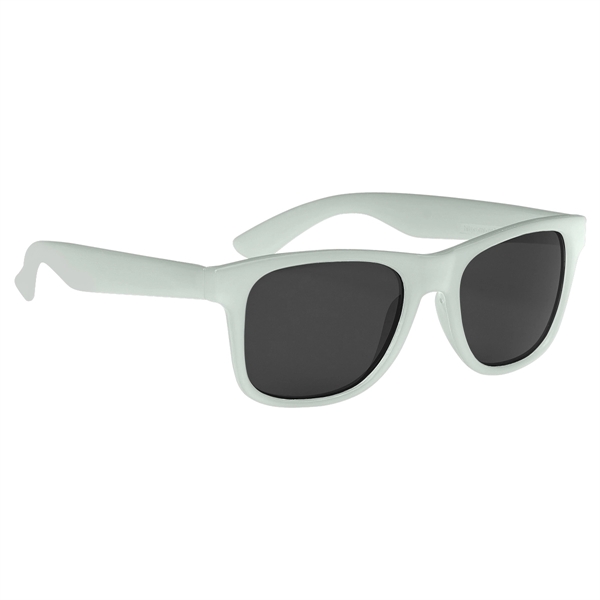 Color Changing Malibu Sunglasses - Image 33