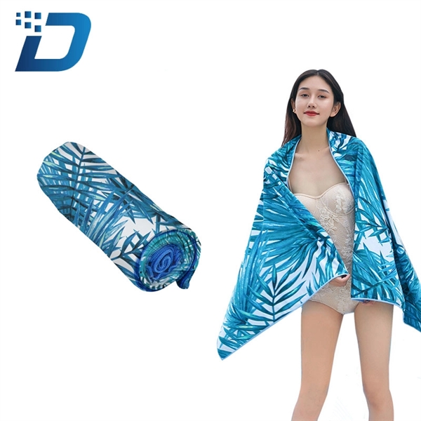 Quick-drying Microfiber Beach Towel - Image 1