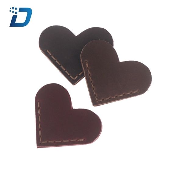 PU Heart Shape Leather Corner Bookmark - Image 3