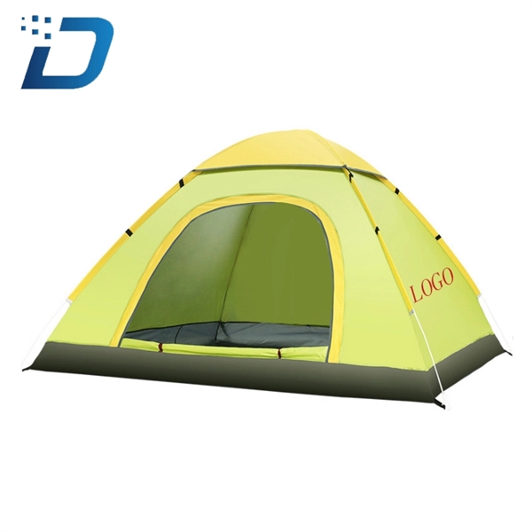 Open Tents Quickly And Easily On The Beach - Image 1