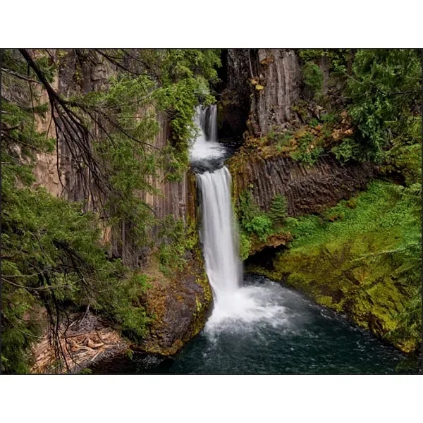 Waterfalls 2022 Calendar - Image 10