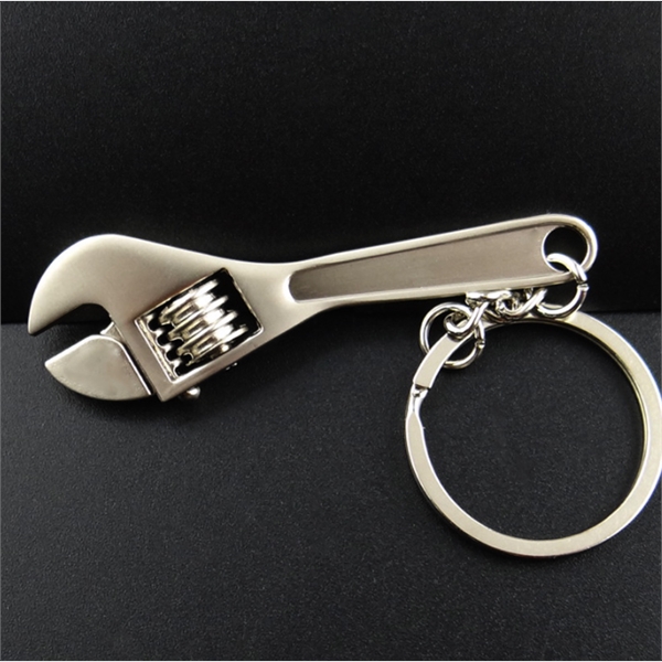 Adjustable wrench keychain - Image 2