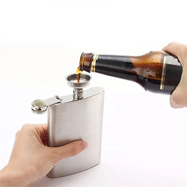 8 Oz Stainless Steel Flask & Funnel - Image 2