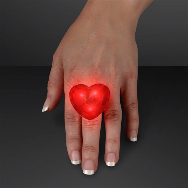 Light-up Huge Gem Flashing Heart Ring - Image 4