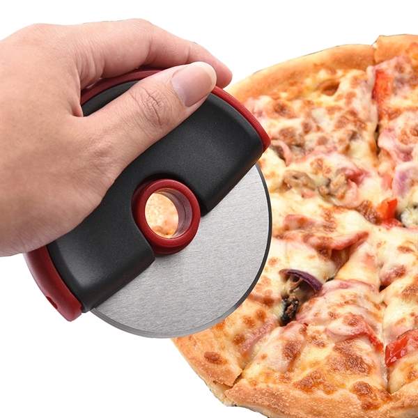 Pizza Cutter Wheel With Protective Blade Cover - Image 4