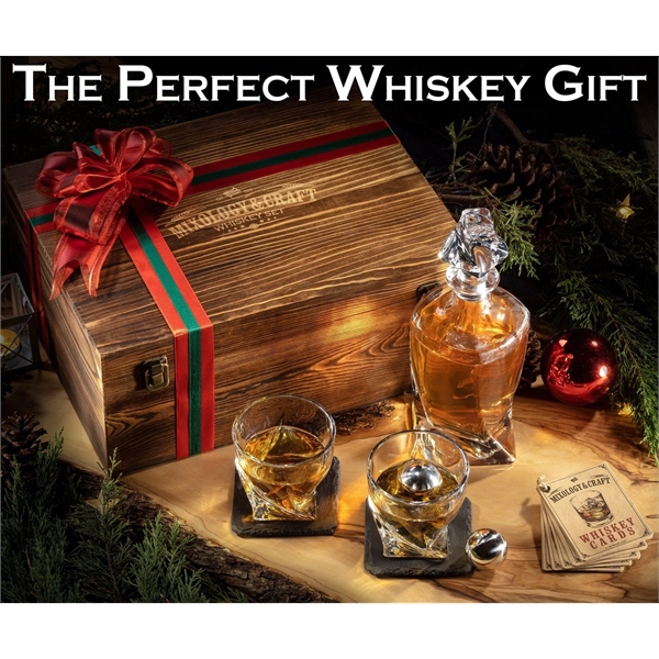 Elegant Whiskey Decanter Set in Wooden Box - Image 4
