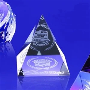 Award-Pyramid Paperweight 2-1/8"h