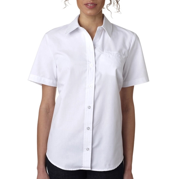 Dickies Ladies&apos; Short-Sleeve Stretch Poplin Shirt